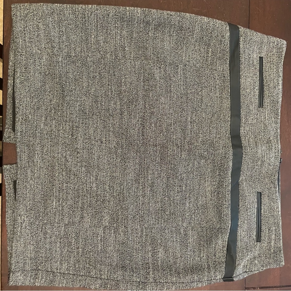 Chic Mini Skirt